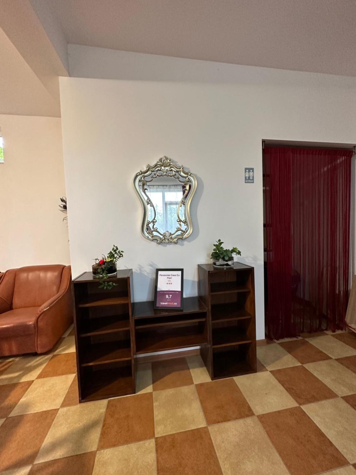 Casa Cu Flori Corbu Hotel Corbu  Eksteriør billede